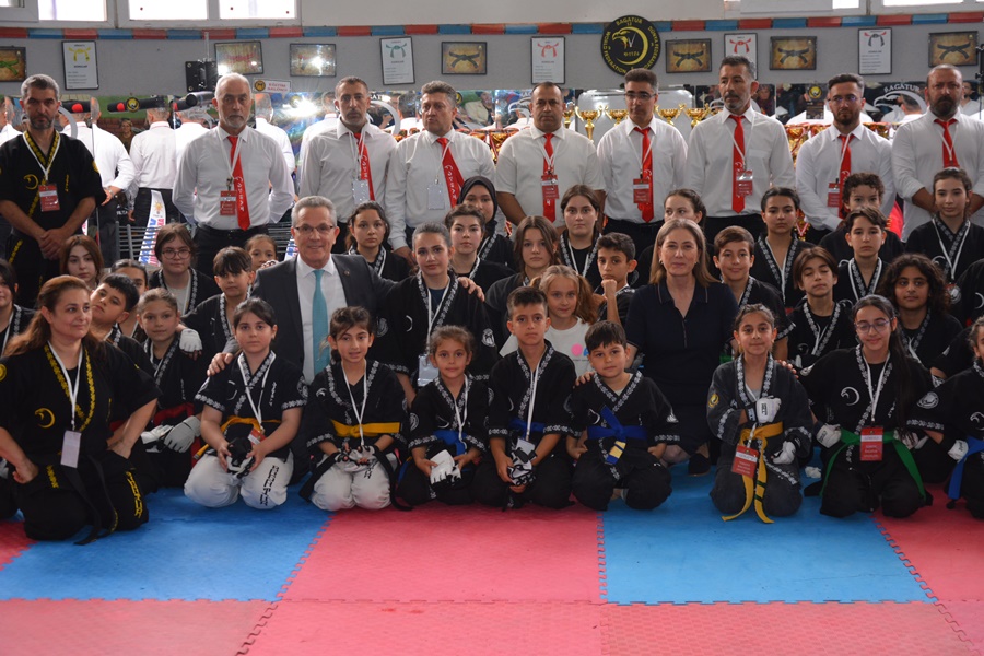 Kaymakamımızın Katılımıyla 1.Bagatur Ulusal Oyunları Gerçekleştirildi.